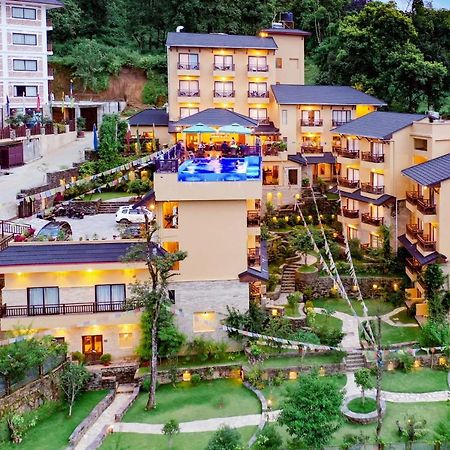 Bar Peepal Resort Pokhara Zewnętrze zdjęcie The Glades Resort and Villas