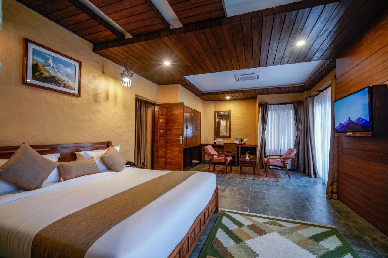 Bar Peepal Resort Pokhara Zewnętrze zdjęcie Deluxe Suite